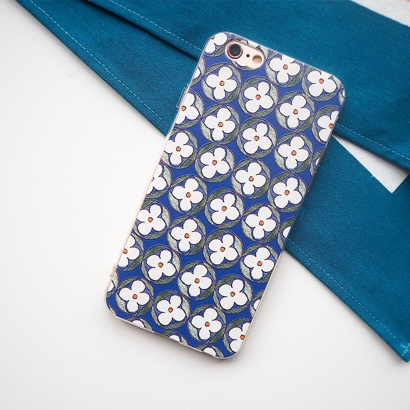 Candy bag blue flower tile printing bump texture mobile phone case protective shell iPhone11 - เคส/ซองมือถือ - พลาสติก สีน้ำเงิน