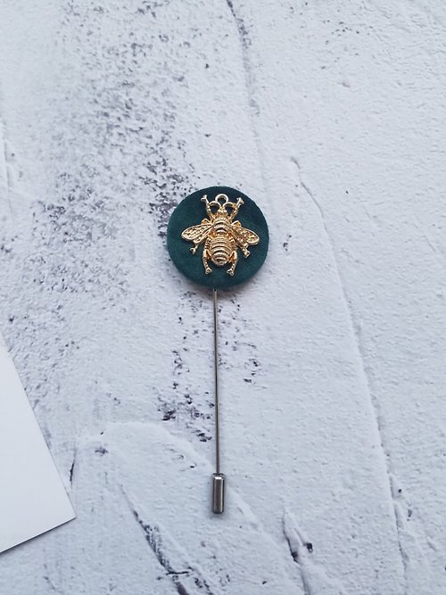 愛迪生研究所 綠色絨面小蜜蜂胸針插針一字針胸花