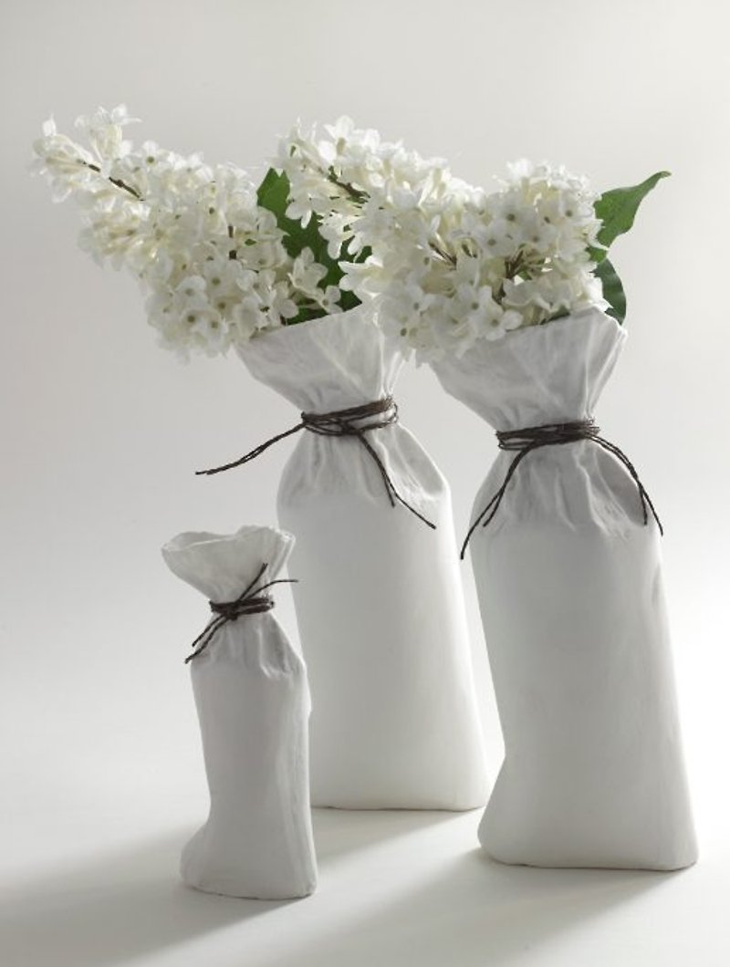 【比利時 SERAX 】束口袋型白瓷花器 - 植栽/盆栽 - 瓷 白色