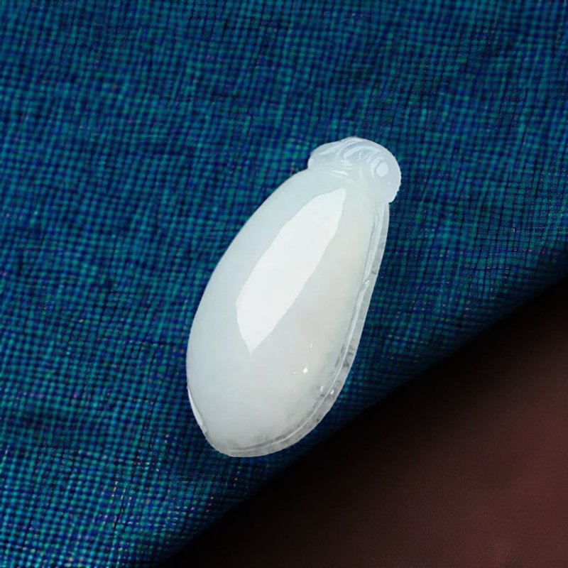 氷糯翡翠 福瓜 | 天然ミャンマー産本翡翠（A貨） | ギフト - 金具・アクセサリーパーツ - 翡翠 ホワイト