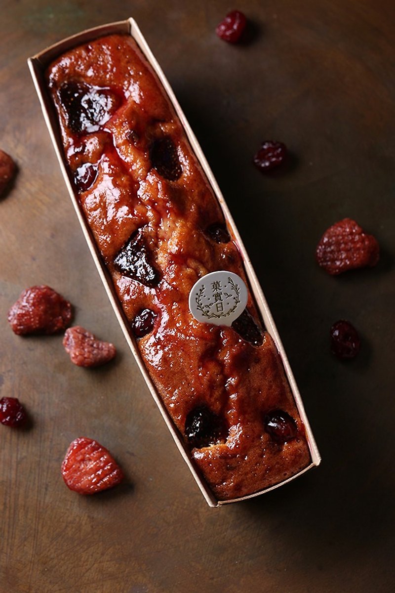Strawberry almond long pound cake - เค้กและของหวาน - อาหารสด สีแดง