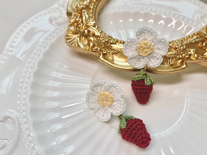 Strawberry • 草莓 士多啤梨 耳環 耳針 客製 鉤花編織 鉤織飾品