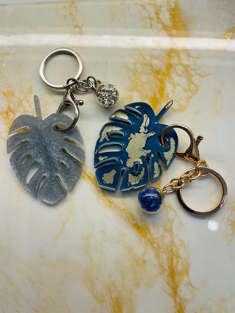 turtle leaf keychain charm - ที่ห้อยกุญแจ - เรซิน สีเงิน