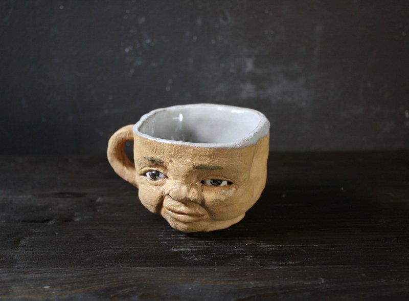 憨憨扁臉嬰兒茶杯 (手工 陶瓷 杯子 高6.3cm) - 其他杯子 - 陶 