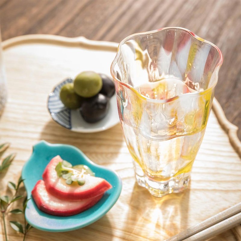 Japan Tsugaru handmade sake cup (including wooden box) / 2 colors in total - Bar Glasses & Drinkware - Glass Multicolor