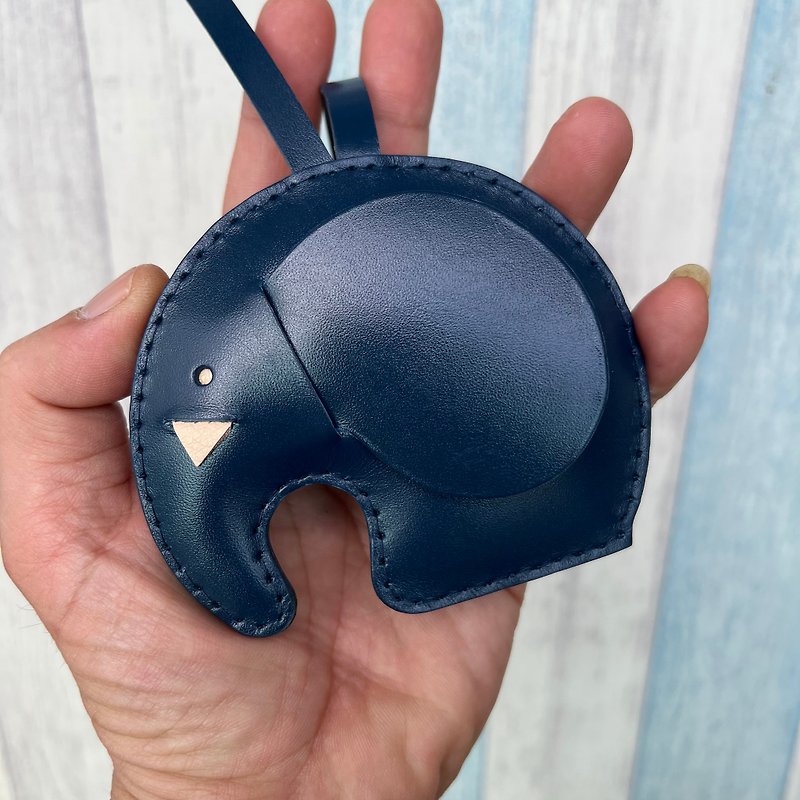 Healing Small Handmade Leather Dark Blue Cute Elephant Hand Sewn Charm Large Size - พวงกุญแจ - หนังแท้ สีน้ำเงิน