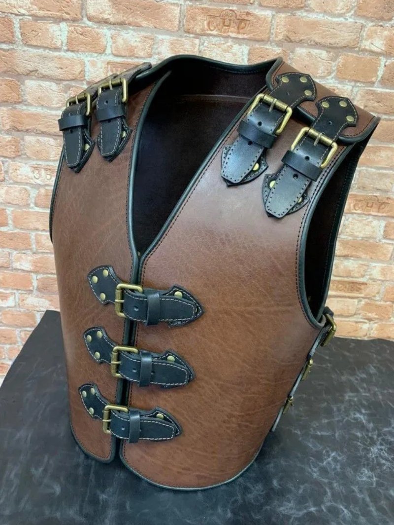 Biker Leather Motorcycle Vest Made of Genuine Cow Leather 3-4mm Thickness, Armor - 男背心 - 真皮 黑色