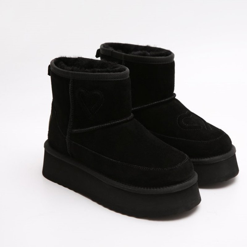 PRE-ORDER – MACMOC Ador boots BLACK - รองเท้าบูทสั้นผู้หญิง - วัสดุอื่นๆ ขาว