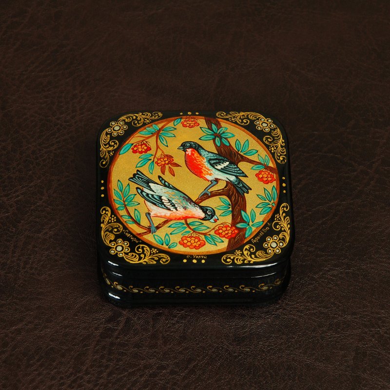 Small birds lacquer box hand-painted bullfinches small decoration art - 擺飾/家飾品 - 其他材質 