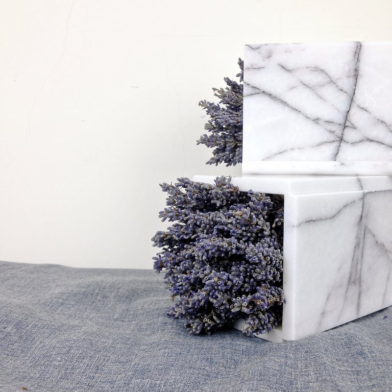 [Plus purchase lavender - the dried flowers] - Plants - Plants & Flowers Blue