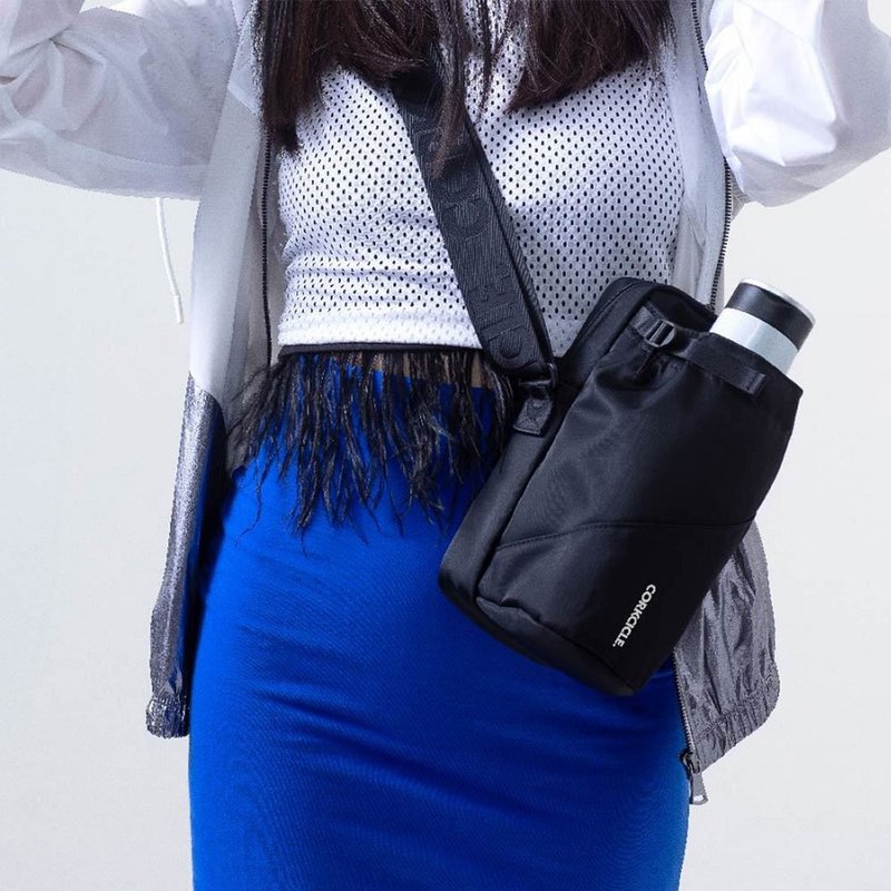 [New Product] American CORKCICLE SLING Functional Water Bottle Bag-Mature Black - ถุงใส่กระติกนำ้ - วัสดุอื่นๆ สีดำ