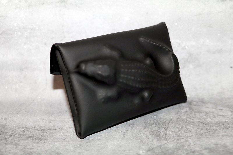 POMCH-VF MATTE Three-dimensional Crocodile Pattern Coin/Card Case - กระเป๋าใส่เหรียญ - พลาสติก สีดำ
