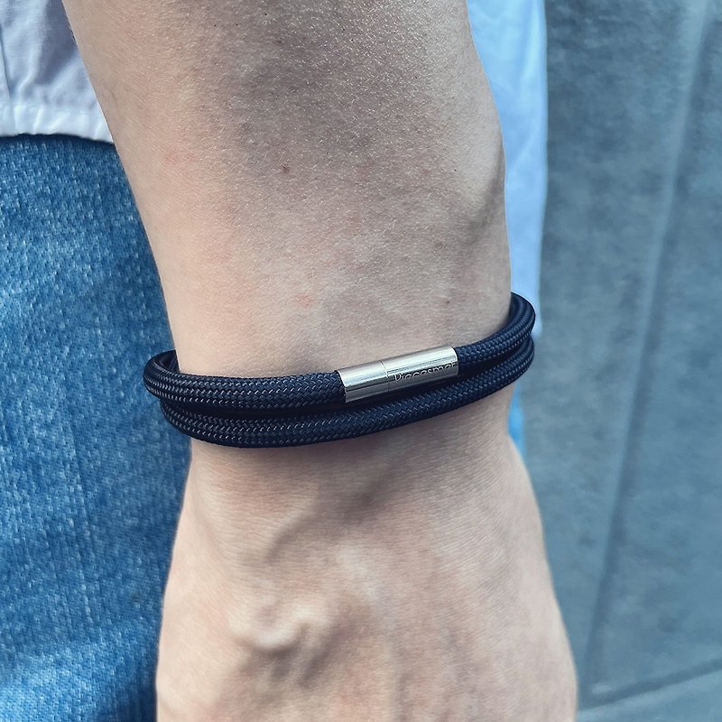 Flow | Paracord Bracelet with magnetic buckle - Bracelets - Polyester Blue