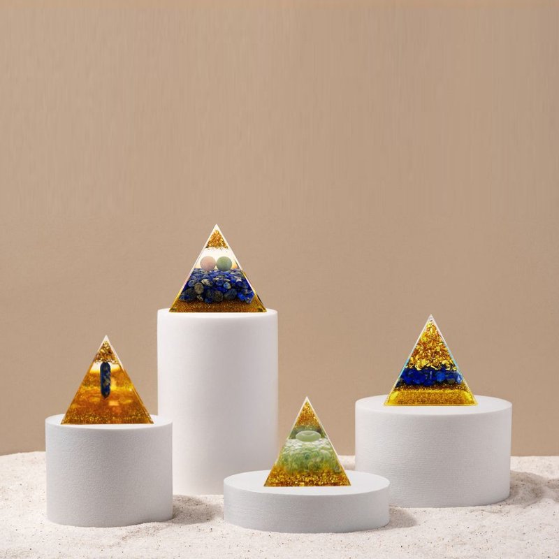 Wisdom Pyramid | Includes Wooden Box and Lamp Base | Orgone | Meditation | - ของวางตกแต่ง - วัสดุอื่นๆ 