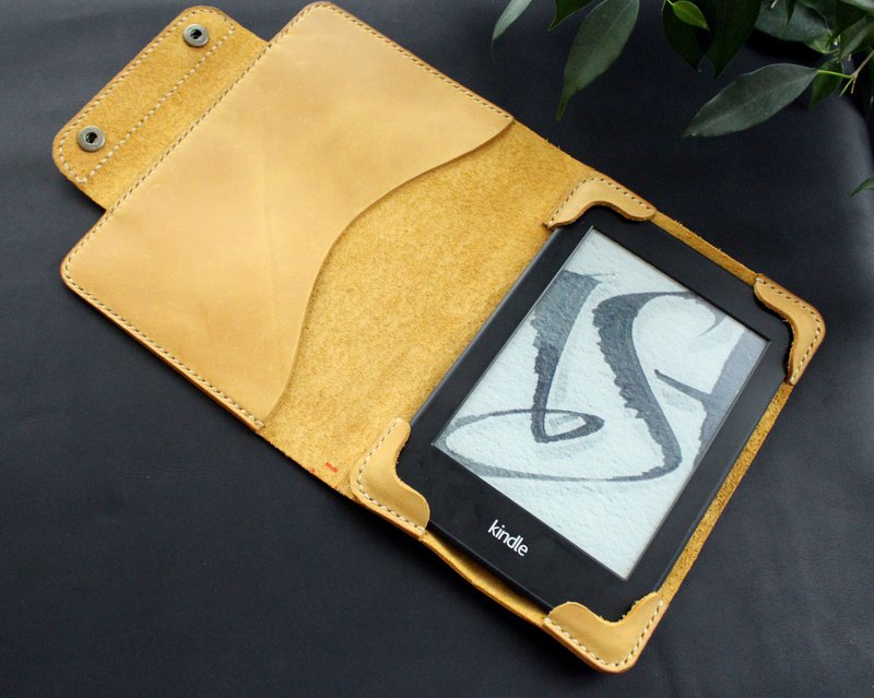 All Kindle Paperwhite 11 2021 leather case Yellow Kindle cover Ereader case - 平板/電腦保護殼/保護貼 - 真皮 黃色