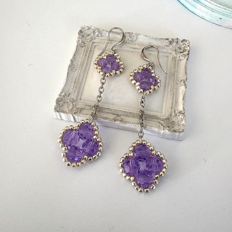 Clover Dangle Earrings Handmade Beaded Rhodium Plated Chain Purple Floral - 耳環/耳夾/耳骨夾 - 玻璃 紫色