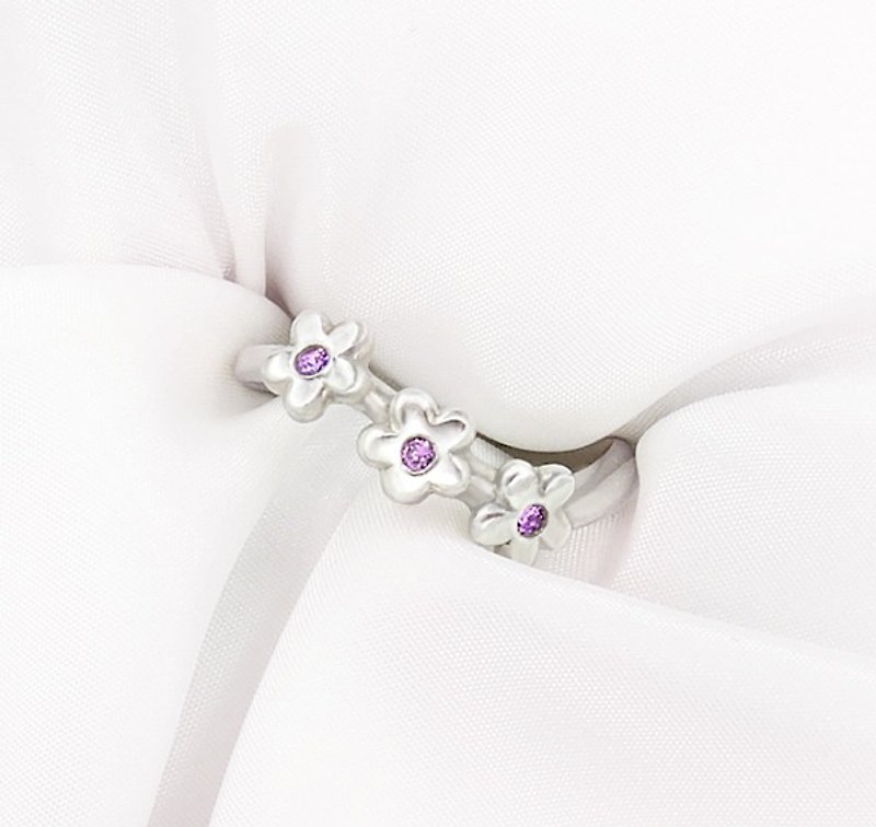 紫の花ダイヤの指輪〜チルト（周りのオープンリング） - リング - 宝石 シルバー