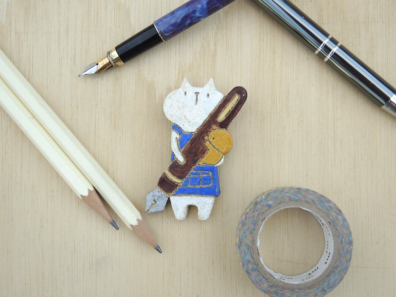 Stationery cat - brooch - Brooches - Pottery Multicolor