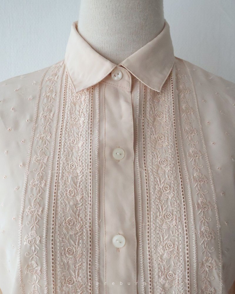 日本製復古刺繡領印花薄長袖粉橘古著襯衫 - 女襯衫 - 聚酯纖維 粉紅色