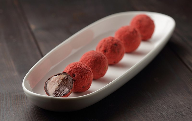 Strawberry Truffle Chocolate [Dark Chocolate] - ช็อกโกแลต - อาหารสด 
