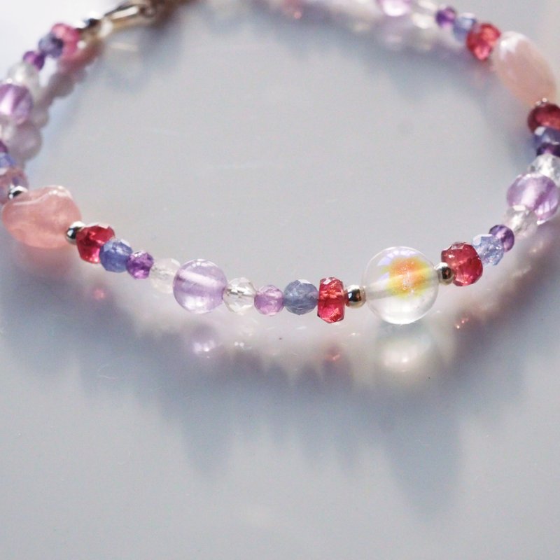 Seasonal Rain‧Hydrangeas | Moonstone, Amethyst, Tourmaline, Pink Crystal Sterling Silver Bracelet - สร้อยข้อมือ - เครื่องประดับพลอย สึชมพู