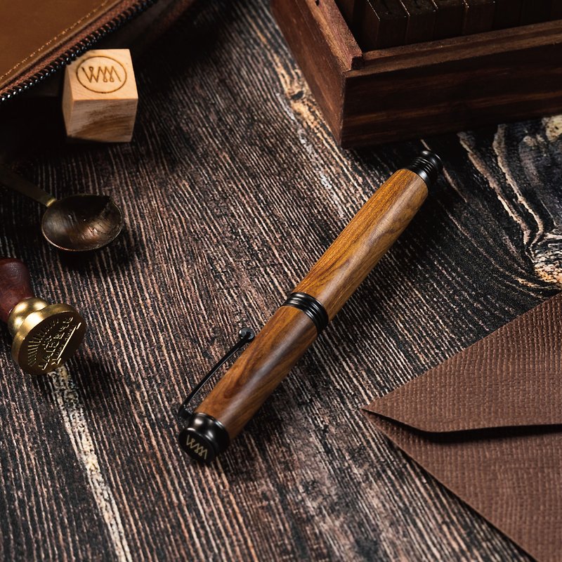 [Old Pal series fountain pen/roller ball pen] Taiwan Xiao Nan | Customized T in Chinese and English (single product) - Fountain Pens - Wood Brown