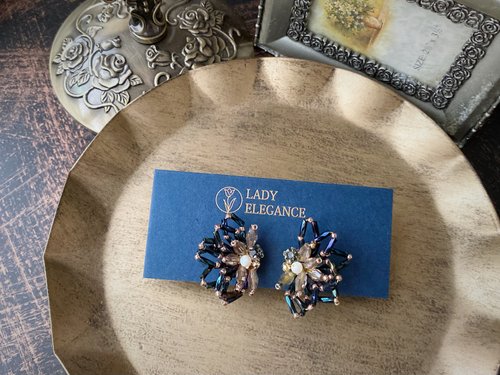 Lady Elegance 美麗佳人夜空-耳環 水晶鑽玻璃管珠設計