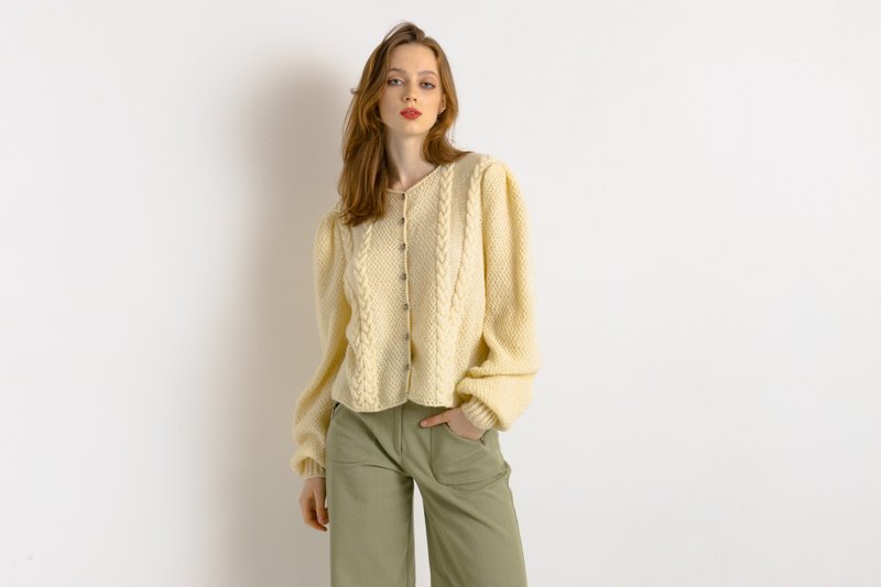 Original 1980s Tyrol Austrian/Bavarian Style Cardigan,Embroidered Folk 7519 - 女毛衣/針織衫 - 羊毛 卡其色