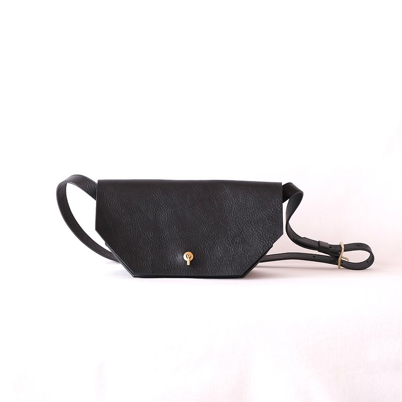 Body bag [octava Bb] dandy model - กระเป๋าแมสเซนเจอร์ - หนังแท้ สีดำ