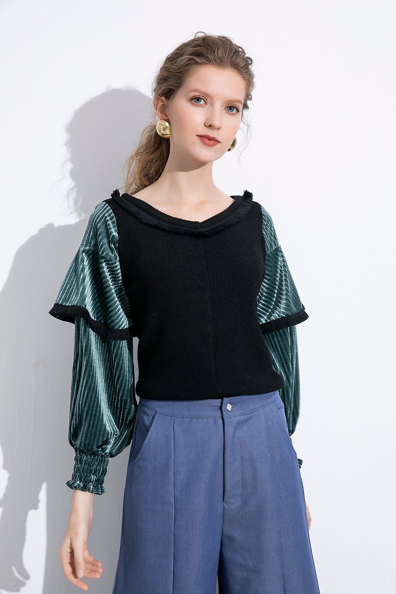 V-neck fringed velvet puff sleeve top/black/unlined/micro elastic - Women's Tops - Polyester Black