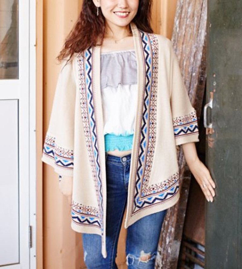 【Pre-order】 ☼ national totem cloak-style blouse ☼ (two-color) - จัมพ์สูท - วัสดุอื่นๆ หลากหลายสี