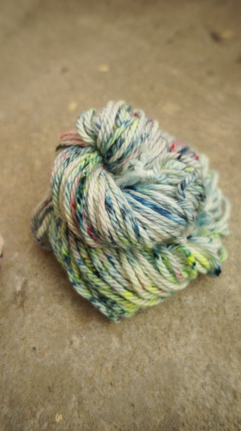 Hand-dyed lines. Dancing Blues - (Fat Merino) (Chunky Weight) - Knitting, Embroidery, Felted Wool & Sewing - Wool 