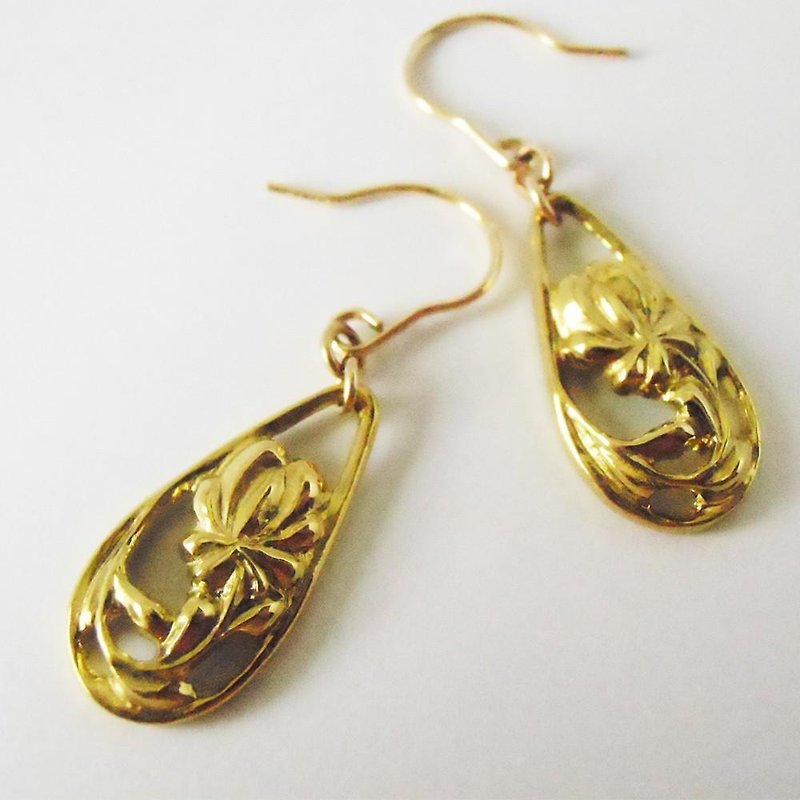 Hungarian embroidered drop earrings yellow gold version - Earrings & Clip-ons - Other Metals Gold