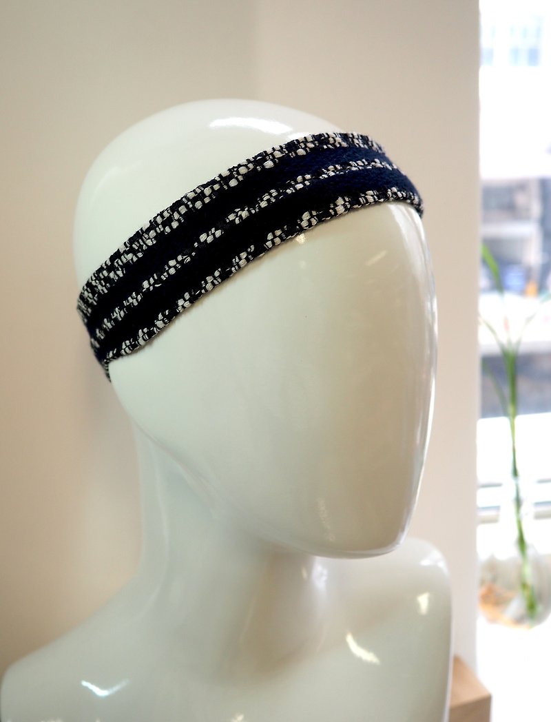 Hand-woven headband black and white - เครื่องประดับผม - ผ้าฝ้าย/ผ้าลินิน สีดำ