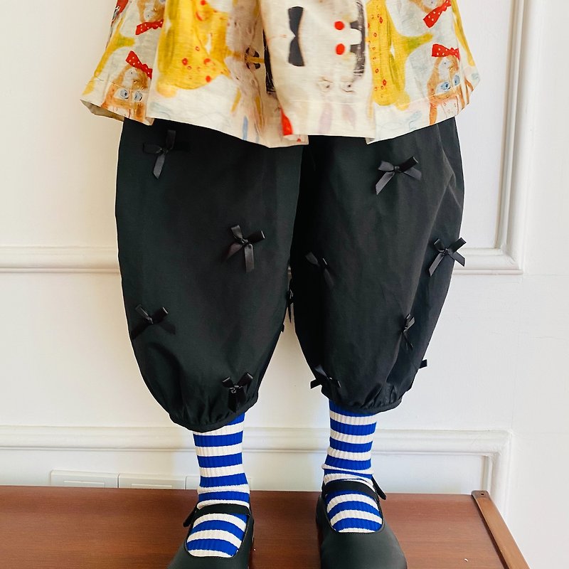 Japanese bow black bloomers / ninth pants pants children's clothing - กางเกง - ผ้าฝ้าย/ผ้าลินิน สีดำ