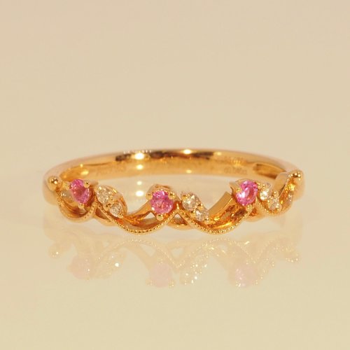 IRIZA Jewellery 18K金粉色寶石和鑽石波浪戒指 18K Gold The Pink Sapphire and D