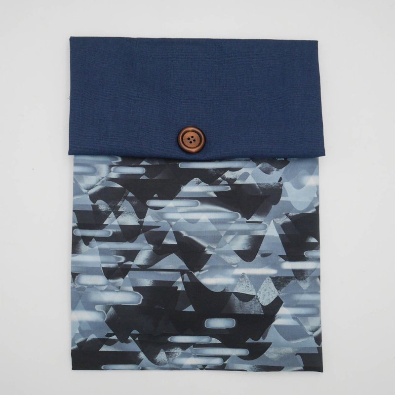 筆電內袋-黑色山影(藍蓋) - 平板/電腦保護殼/保護貼 - 棉．麻 藍色