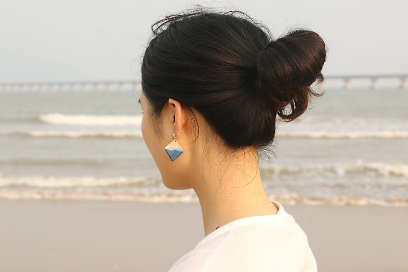 Blue Ocean Ceramic Earrings Earrings Earrings Sterling Silver - Earrings & Clip-ons - Pottery Blue