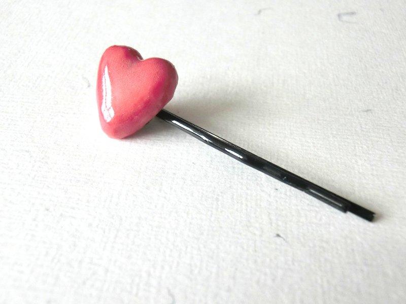 Red Heart ceramic hair clip - เครื่องประดับผม - เครื่องลายคราม สีแดง