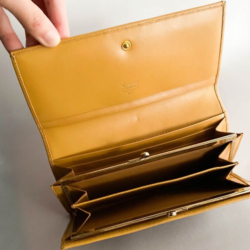 Celine Vintage Card Holder Wallet - Neutrals Wallets, Accessories -  CEL264226