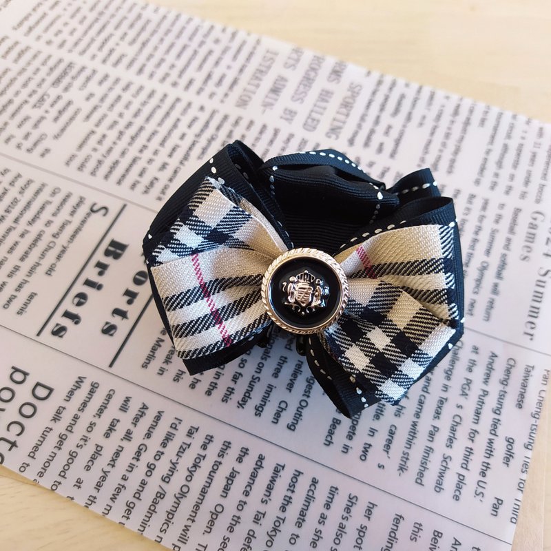學院格紋立體蝴蝶結大鯊魚夾 淺咖 - 髮夾/髮圈 - 其他材質 多色
