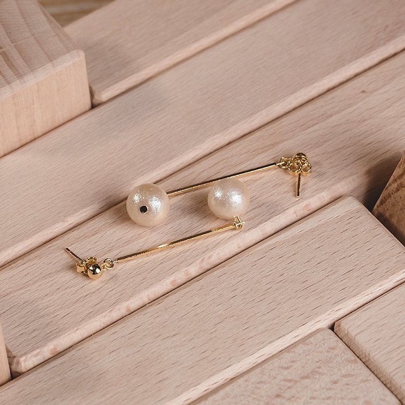 棉珍珠耳環 - Rod - 耳環/耳夾 - 其他金屬 金色