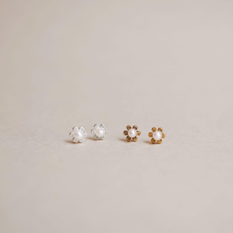 SV925  フラワーパールピアス - 耳環/耳夾/耳骨夾 - 其他金屬 多色