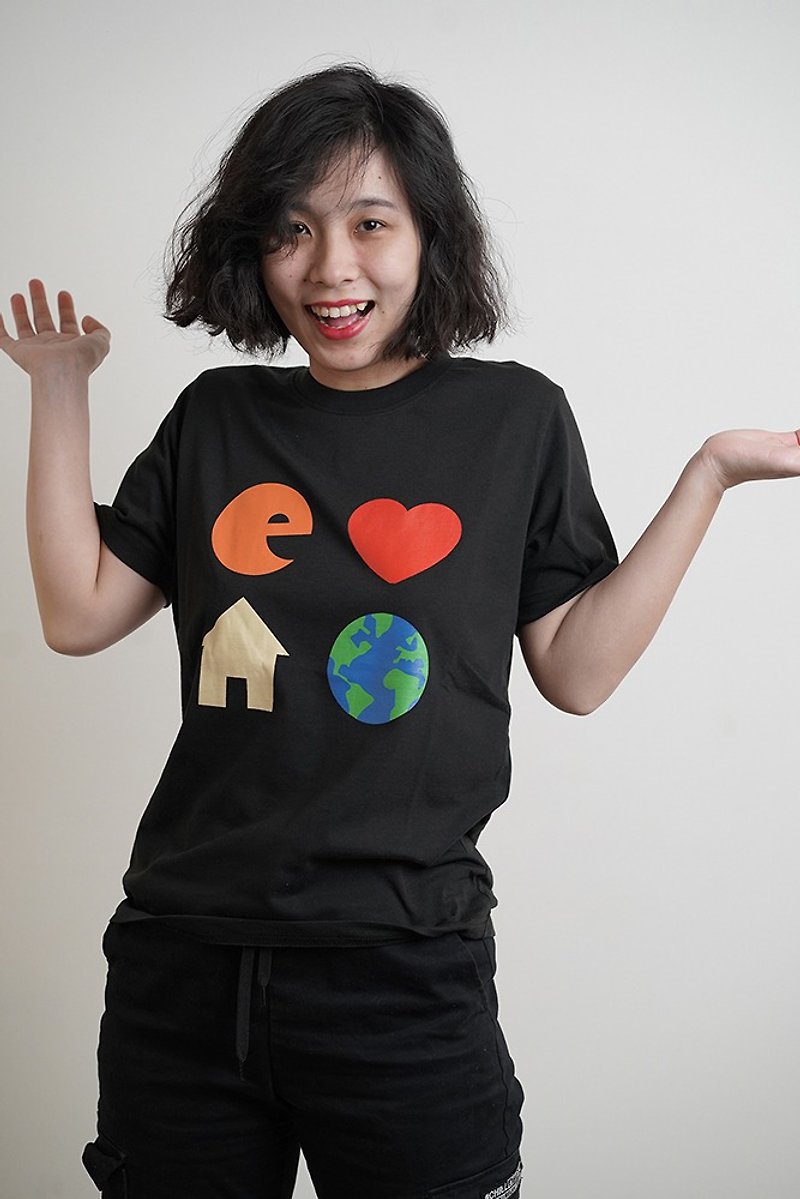 Kewu Shirt (I Love the Earth-Adult Eco-friendly T-shirt) Recycled from Pote Bottle | Recycling | Environmental Protection - Women's T-Shirts - Eco-Friendly Materials Black
