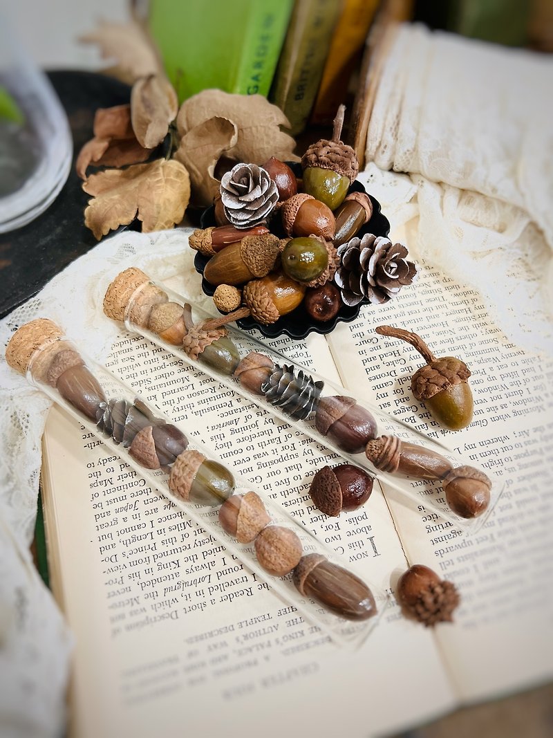 | Forest Collection Series | Acorn Pine Cone Test Tube 2pcs/Realistic Clay - ของวางตกแต่ง - ดินเหนียว 