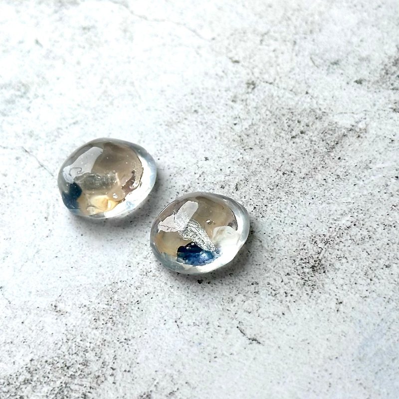 Shiny drop earrings - ต่างหู - เรซิน 