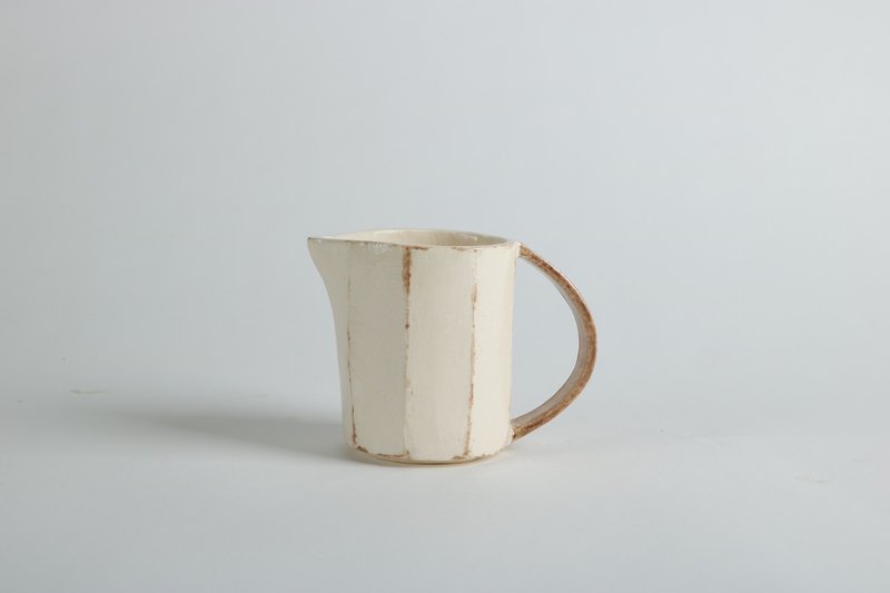 /多角的小壺/ 手捏陶瓷壺 - 茶壺/茶杯/茶具 - 陶 卡其色