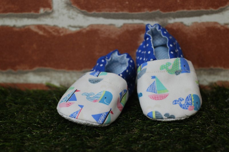 Whale Walking Shoes <Handmade Shoes> - Kids' Shoes - Cotton & Hemp Blue