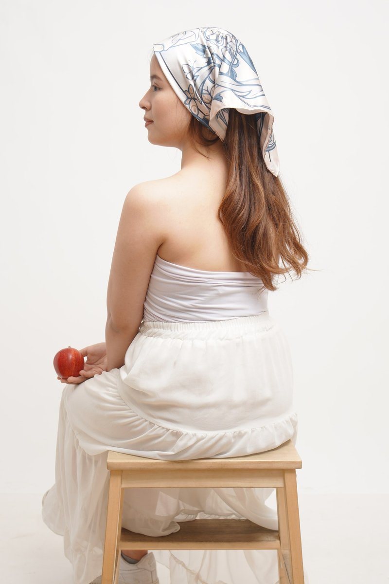Mini Scarf / Bandana Schneewittchen - 絲巾 - 絲．絹 多色