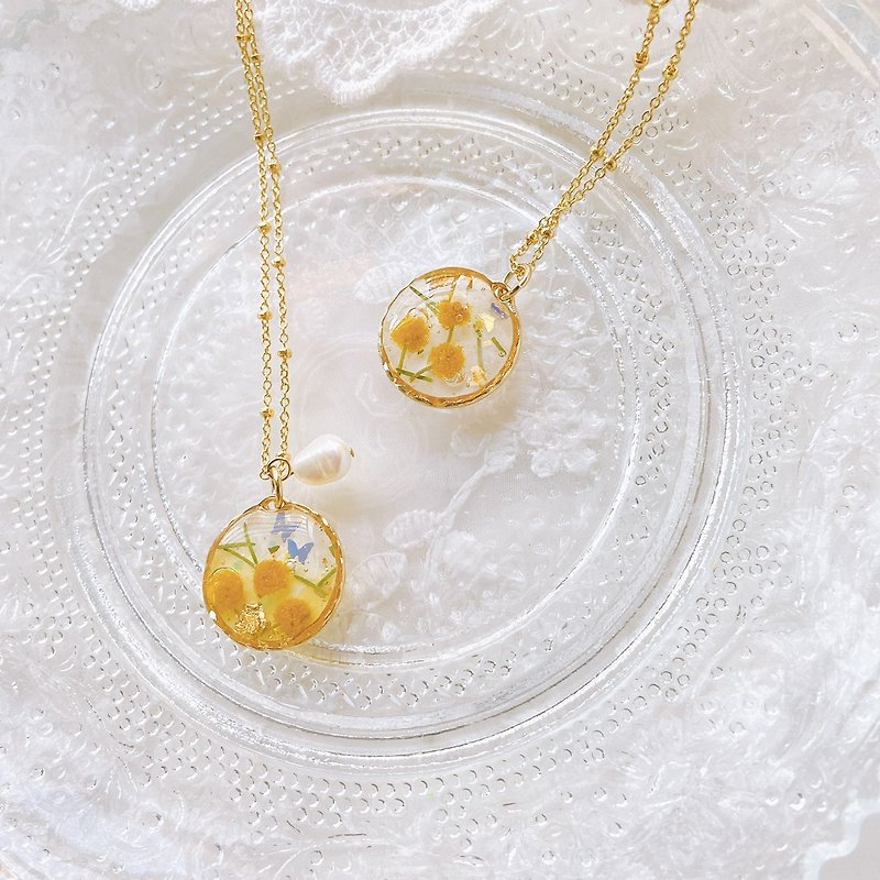 Other Materials Necklaces Yellow - Necklace accessories of real flowers imported from Japan